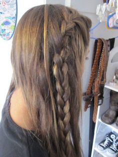 love the off the shoulder blouse with the braid Pretty Braids, Instagram Foto, Down Hairstyles