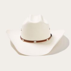 Brim: 4" Crown: 4 1/8" 8X Shantung Leather Studded Hat Band Vented Crown Made in U.S.A. Cowboy Hat Stetson, Vision Bored, Country Clothes, Stetson Hats, 2023 Aesthetic, The Alamo, Beach Stuff, Straw Cowboy Hat, Roper Boots