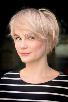 Blonde Ombre Bob, Bob Pixie Cut, Pixie Haircut Ideas, Asymmetrical Pixie Cuts, Sassy Haircuts, Golden Blonde Hair, Slimmer Face