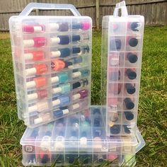 But then again, if you’d rather keep your polishes out of sight, thread and craft organizers can actually do the trick. | 15 Clever Organization Products For Beauty Addicts Creative Apartment, Clever Organization, Diy Makeup Organizer, Make Up Diy, Rangement Makeup, Penyimpanan Makeup, Diy Organizing, Diy Makeup Storage, Diy Organizer