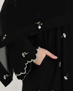 Cute Abaya Designs, Floral Abaya Designs, Abaya Sleeves Design, Elegant Abaya Designs, Abaya Sleeves, Floral Abaya, New Abaya Designs, Simple Abaya Designs, Embroidery Abaya