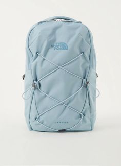 North Face Backpack School, The North Face Jester, School Backpack Essentials, Everyday Bag Essentials, North Face Jester, Preppy Backpack, North Face Bag