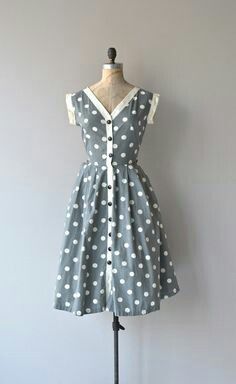 V Fashion, Dress Bird, 1950s Outfits, Vintage 1950s Dress, Dot Day, 1940s Dresses