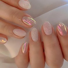 Nails Pearlescent, Nails Bling, Valentine Nails, Short Almond, Colorful Nails, Smink Inspiration, Stick On Nails