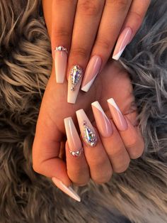 Neutral Bling Nails, Heavenly Nails, Bedazzled Nails, Belle Nails, Elegant Touch Nails, Quinceanera Nails, Gold Acrylic Nails, Beige Nails, Minimal Nails