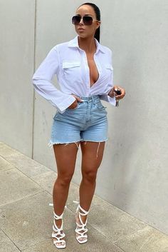 Cookout Outfit, Vsco Outfits, Birthday Fit, Bar Outfits, Olive Shirt, 24th Birthday, Summer 2025, Summer Attire, Outfit Black