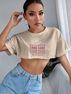 Khaki Casual  Short Sleeve Polyester Letter  Embellished Slight Stretch Summer Women Tops, Blouses & Tee Oversized Cropped Tshirt, Oversize Tshirt Outfits, Oversized Crop Top, Twin Outfits, Oversize Women, Crop Top Tees, Workout Crop Top, Summer Crop Tops, Latest T Shirt