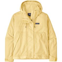 Patagonia is no stranger to sailing styles, so they took their heritage designs and upgraded them into the Skysail Jacket. With a more modern silhouette and incredibly eco-friendly recycled threads, this seaworthy jacket is perfect on sunny days where sea spray and solar rays are our worst enemy. The nylon threads offer an incredible UPF rating, and PFC-free water-repellent keeps us dry and comfortable on the cool waves. Sailing Jacket, Outdoor Coats, Women Ski, Ski Coat, Hiking Jacket, Rain Jacket Women, Wind Jacket, Fishing Nets, Hiking Fashion