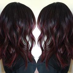 Merlot Hair Color, Pelo Color Vino, Haircut Layers, Baylage Hair, Dark Red Hair, Winter Hair Color, Burgundy Hair, Hair Color Balayage, Hair Color Trends