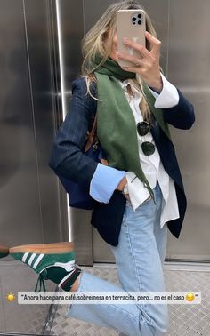 European Scarf Outfit, Madrid Street Style Winter, Rachel Autenrieth Style, Layered Work Outfits Winter, Women Fall Work Outfits, Euro Chic Style, Vest And Jacket Outfit, Office Autumn Outfits, Personal Shopper Aesthetic