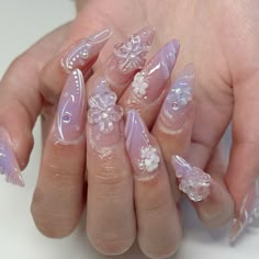 Gel X Purple Nails, Purple 15 Nails, Lavender Nails Aesthetic, Pretty Purple Nail Designs, Purple Nails Quinceanera, Lavender Aesthetic Nails, Lavender Nail Design Ideas, Lavender Floral Nails