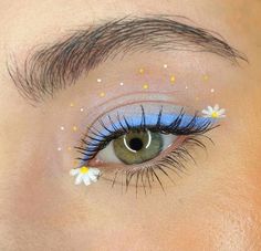 Bout Makeup, Artistic Eyeshadow, Moon Palette, Fairytale Creatures, Instagram Call, Graduation Makeup, Graphic Makeup, Simple Wardrobe