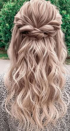 Easy Wedding Guest Hairstyles, Wedding Hair Half, Bridesmaid Hair Long, Half Up Half Down Hairstyles, Wedding Guest Hairstyles