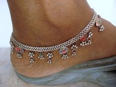 vintage Antique tribal old silver ANKLET feet bracelet pair from Rajasthan India. Worn by tribal people of Rajasthan India. good flexible adorn with silver bells, worn from years of use. Great piece for tribal style belly dance or ethnic jewellery collector.Note - If you combine both anklet you can use as a necklace.Length - 27.2 cm(10.7") we can adjust the length.Width max. - 2 cm(0.78") Weight - 76 GramsMaterial - 60% Silver & original old worn pair. Gold Ankle Chain, Feet Bracelet, Silver Anklets Designs, Ankle Bracelets Diy, Anklet Tattoos, Anklet Designs, Foot Bracelet, Silver Anklet, Women Anklets