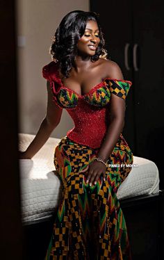 Ghanaian Prom Dresses, Ghana Bridal Dress, Ghanaian Bridal Kente Styles, Ghana Wedding Dress Traditional, African Prom Dresses Ghana, Ghana Dresses Traditional, Ghanaian Kente Styles, Traditional Ghana Clothing