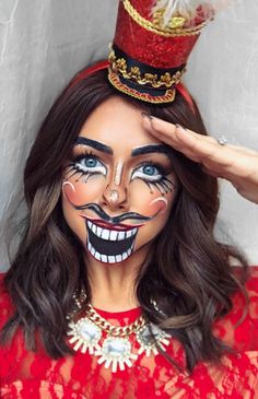 Nut Cracker Makeup, Christmas Character Makeup Looks, Nutcracker Face Paint, Christmas Character Makeup, Christmas Makeup Art, Makeup Karakter, Halloween Nail Decals