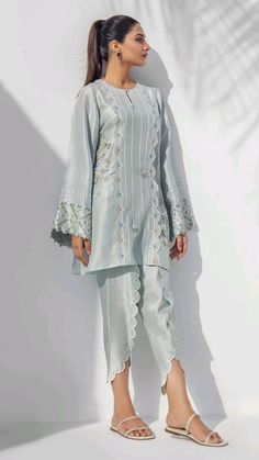 Eid Collection 2022, Sania Maskatiya, Co Ords Outfits, Kurti Style, Simple Pakistani Dresses, Designer Party Wear Dresses, Boutique Dress Designs, Designer Dresses Casual, Stylish Party Dresses