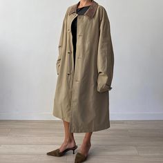 Classic medium Bugatti trench coat with contrast faux leather collar  -label size 54, please check measurements (model usually wear size xs) length 106cm sleeve from shoulder 62cm chest 65cm Fall Workwear Outerwear With Contrast Collar, Fall Outerwear With Contrast Collar For Work, Classic Long Raincoat For Fall, Brown Gabardine Long Coat, Classic Outerwear With Contrast Collar For Fall, Khaki Outerwear With Padded Collar For Work, Classic Long Sleeve Fall Raincoat, Brown Gabardine Fall Outerwear, Brown Gabardine Outerwear For Fall