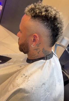 new hairstyle!!! ❤ #neymarjr #psg #brasil Neymar Haircut, Neymar Jr Hairstyle, Fade Haircut, My Style