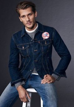 Rockabilly Style Men, Outfit Levis, Metrosexual Men Fashion, Sport Style Men, Denim Outfit Men, Sports Fashion Men, Beard Styles For Men, Denim Trucker Jacket