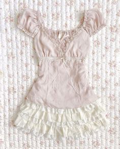 Shoujo Clothes, Taobao Clothes, Shoujo Girl, Kawaii Outfit Ideas, Coquette Top, Kawaii Fashion Outfits, Cute Everyday Outfits, Pink Outfits