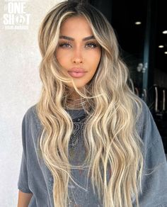 Blonde Hair W Dark Roots, Long Ash Blonde Hair, Blonde Hair Brown Roots, Hair Accessories Indian, Ash Blonde Hair Balayage, Balayage Hair Blonde Long, Blonde Hair Balayage, Blonde Hair With Roots, Balayage Long Hair