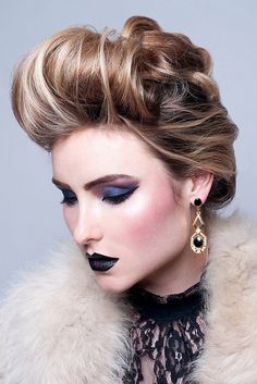 Ice Queen - Makeup and Hair Ice Queen Makeup, Girls Updo, Girls Hairdos, Steampunk Hairstyles, 19th Century Women, Gibson Girl, Ice Queen, Editorial Makeup, Gorgeous Hair