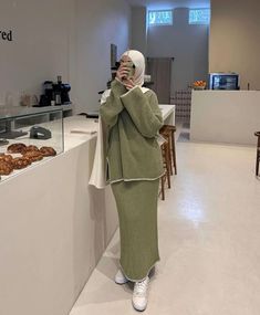 Modest Outfit Winter, Cute Hijabi Outfits, Modest Outfits Muslim, Modest Winter Outfits, Modest Girly Outfits, Estilo Hijab, Modest Casual Outfits, Stile Hijab, Modest Dresses Fashion