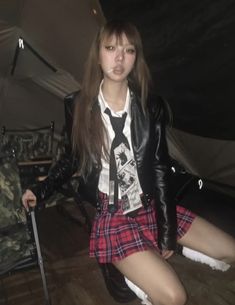 Grunge Asian, Acubi Club, Outfit Inspo Vintage, City Core, Makeup Chinese, Pretty Girl Aesthetic, Acubi Style, Acubi Fashion, Chinese Social Media