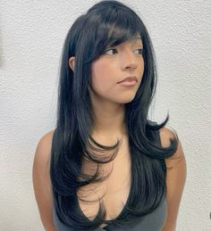 Goth Bangs Long Hair, Black Hair With Bangs And Layers, Side Bangs And Layers, Layers Side Bangs, Side Bangs With Layers, Goth Hair Color, Side Bangstyle Hair Long, Side Bangs Haircut, Layered Haircut With Bangs