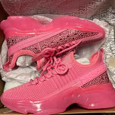 These Are Brand New In Box Hot Pink Size 7 Steve Madden Sneakers Pink Steve Madden Sneakers, Hot Pink Vibes, Steve Madden Sneakers, Shoes To Buy, Pink Vibes, Pink Sparkle, Birthday Wishlist, Shoes Brand, Steve Madden Shoes