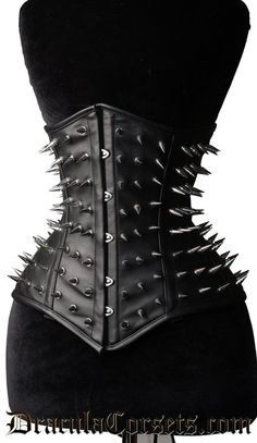 Corset with spikes Camo Lingerie, Corsets And Bustiers, Leather Corset, Gothic Outfits, Corsets, Gothic Fashion, Fashion Lover, A Woman