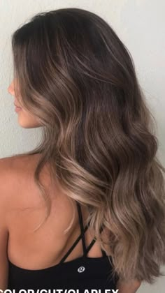 Brunette Subtle Balayage Hair, Medium Brown Hair With Babylights, Brown Hair Looks, Brown Hair Inspo, Brunette Hair With Highlights, Brown Hair With Blonde Highlights