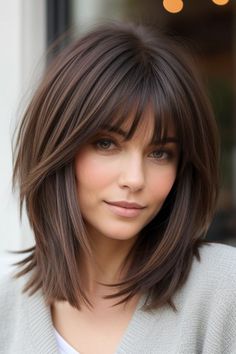 Quick Simple Hairstyles, A Shag Haircut, Skirts Design, Simple Hairstyles, Bangs With Medium Hair, Chin Length Hair