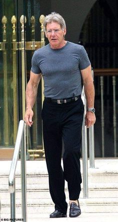 Stocky Men, Mens Outfit Inspiration, Mens Fashion Streetwear, Harrison Ford, Streetwear Men Outfits, Fashion Mistakes, Gentleman Style