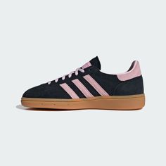 Adidas Retro Sneakers For Skateboarding, Adidas Retro Skateboarding Sneakers, Retro Adidas Sneakers For Skateboarding, Retro Adidas Sneakers With Gum Sole, Adidas Retro Sneakers With Gum Sole, Adidas Retro Skate Shoes, Retro Adidas Skate Shoes With Logo, Adidas Retro Skate Shoes For Skateboarding, Retro Adidas Skateboarding Shoes