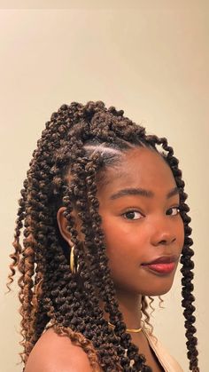 Braids Sizes, Afrocentric Hair, Afrocentric Hairstyles, Soul Glow, Unique Hair Clip, Twin Braids, Pretty Brown Eyes, Hairstyles Pictures