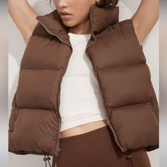 Nwt! Mwl (Re)Sourced Nylon Puffer Vest X-Large Forage Chocolate Brown Xl Cropped Buffalo Plaid Vest, Crop Denim Vest, Vest Layering, Madewell Jacket, Plaid Vest, Packable Jacket, Reversible Vest, Madewell Sweater, Madewell Denim