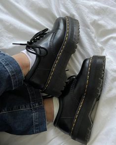 Black Dock Martins, Black Mary Janes Aesthetic, Cute Black Shoes Aesthetic, Dr Martens Aesthetic, Shoe Aesthetic, Mara Dyer