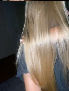 Slavic Blonde Hair, Blonde Shiny Hair, Long Silky Hair Blonde, Silky Hair Blonde, Long Blond Straight Hair, Dirty Blonde To Blonde Balayage, Shiny Hair Aesthetic, Pretty Long Blonde Hair, Blonde Healthy Hair