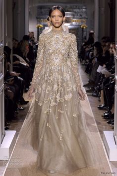 #Vallentino haute couture  S /S 2012 Valentino Bridal, Ellie Saab, Dress Couture, Wedding Inspirasi, Naeem Khan, Couture Mode, Couture Wedding