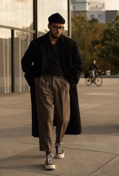 Stylish Men Casual Winter, Manager Outfit Men, Winter Coat Aesthetic Men, Black Trench Coat Outfit Men, Russian Aesthetic Outfit, Men Black Overcoat Outfit, Men In Long Coats Aesthetic, Men’s Winter Aesthetic, Dr Martens Outfit Men