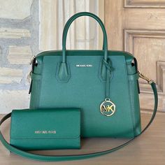 Guaranteed Authentic Brand New With Tags Attached Green Elegant Satchel With Branded Hardware, Elegant Green Satchel With Branded Hardware, Elegant Green Michael Kors Shoulder Bag, Classic Green Michael Kors Bag, Trendy Purses, Bags Michael Kors, Girly Bags, Gym Bags, Cute Bags