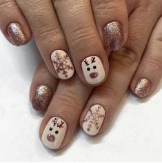 Gold Reindeer, Gel Nails Diy, Snowflake Nails, Christmas Nail Designs, Gorgeous Nails, Mani Pedi, Just Girly Things