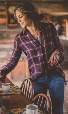 Plaid Flannel Outfit, Mode Country, Farm Clothes, Country Style Outfits, Flannel Outfits, Cute Country Outfits, Looks Country, Plaid Shirts, Mode Casual