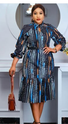 Cooperate Chiffon Gown, Chiffon Short Gown Chiffon Short Gown Styles In Nigeria, Chiffon Office Gowns For Women, Short Chiffon Dress Casual Nigeria, Plain And Pattern Short Gown Styles, Chiffon Dress Casual Classy, Long Casual Dresses, Corporate Gowns, African Attire Dresses