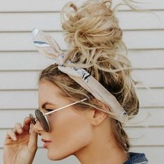 Nwt As Seen On Amber Fillerup Clark Cute Bandana Hairstyles, Top Knot Hairstyles, Easy Updos, Popular Haircuts, Bandana Hairstyles, Trendy Hair, Trending Hairstyles, Everyday Hairstyles, Women Hairstyles