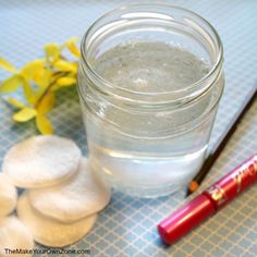 Make Your Own Eye Makeup Remover Best Eye Makeup Remover, Serum Recipe, Face Diy, Homemade Facial, Best Makeup Remover, Homemade Face Cream, Oily Face, Face Scrub Homemade