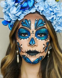 Blue Sugar Skull Makeup, Blue Catrina Makeup, Skeleton Makeup Looks, 2022 Halloween Makeup, Cool Skeleton Makeup, Halloween Makeup Ideas Creative, Halloween Makeup Simple, Skeleton Makeup Ideas, Makeup Looks 2022