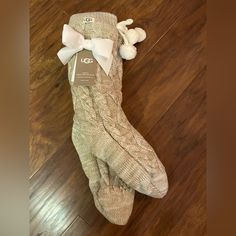 Nwt, Ugg Brand. Women’s Fleece Lined Cozy Socks. Comfy Ugg Outfits, Mcbling Clothing, Coquette Shoes, Cutesy Outfits, Ugg Socks, Cutesy Outfit, Roblox Group, Cozy Clothes, Bday Wishlist